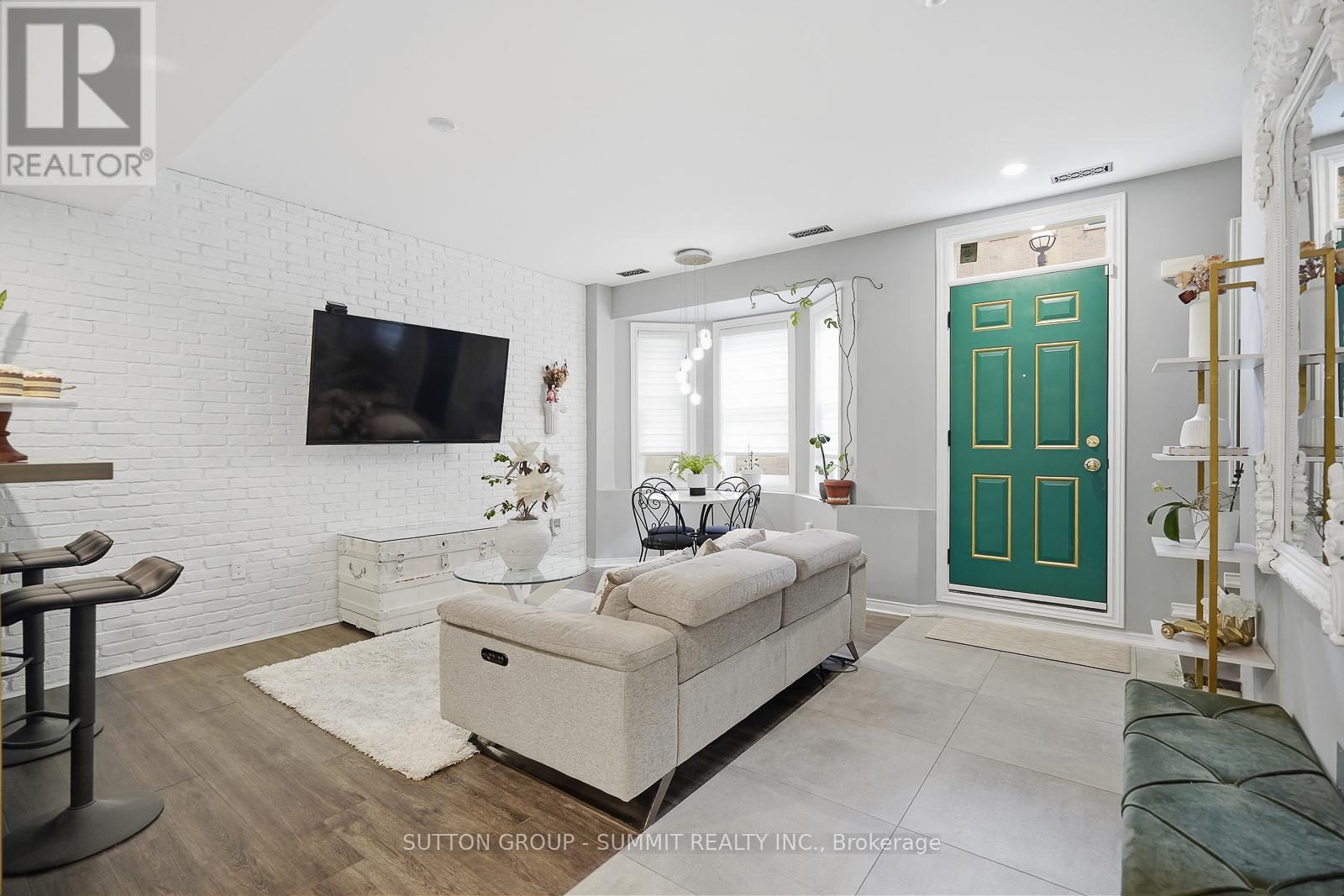 126 - 760 Lawrence Avenue W, Toronto, Ontario  M6A 3E7 - Photo 5 - W12920884