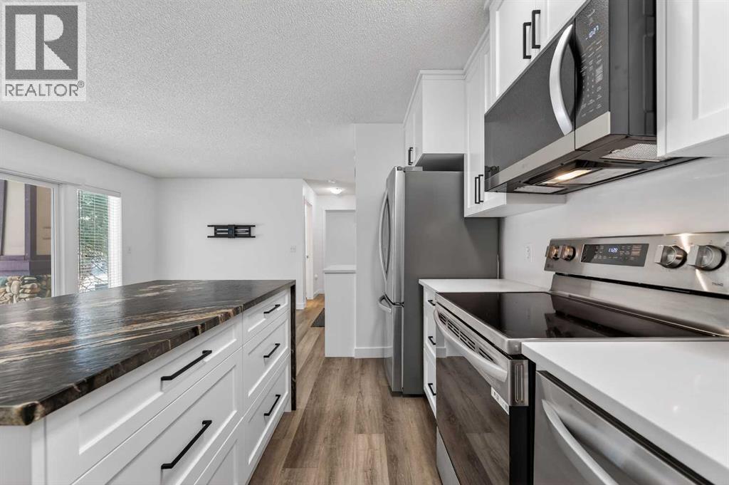 2, 170 N Railway Street, Okotoks, Alberta  T1S 1Z8 - Photo 9 - A2294578