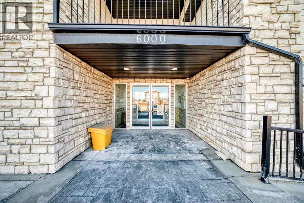 6310, 304 Mackenzie Way SW, Airdrie, Alberta  T4B 3H6 - Photo 3 - A2294862