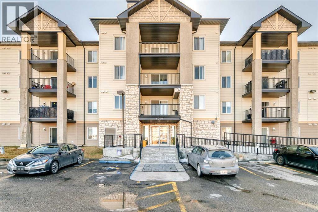 6310, 304 Mackenzie Way SW, Airdrie, Alberta  T4B 3H6 - Photo 2 - A2294862