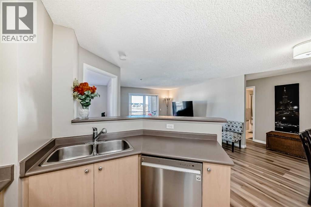 6310, 304 Mackenzie Way SW, Airdrie, Alberta  T4B 3H6 - Photo 8 - A2294862