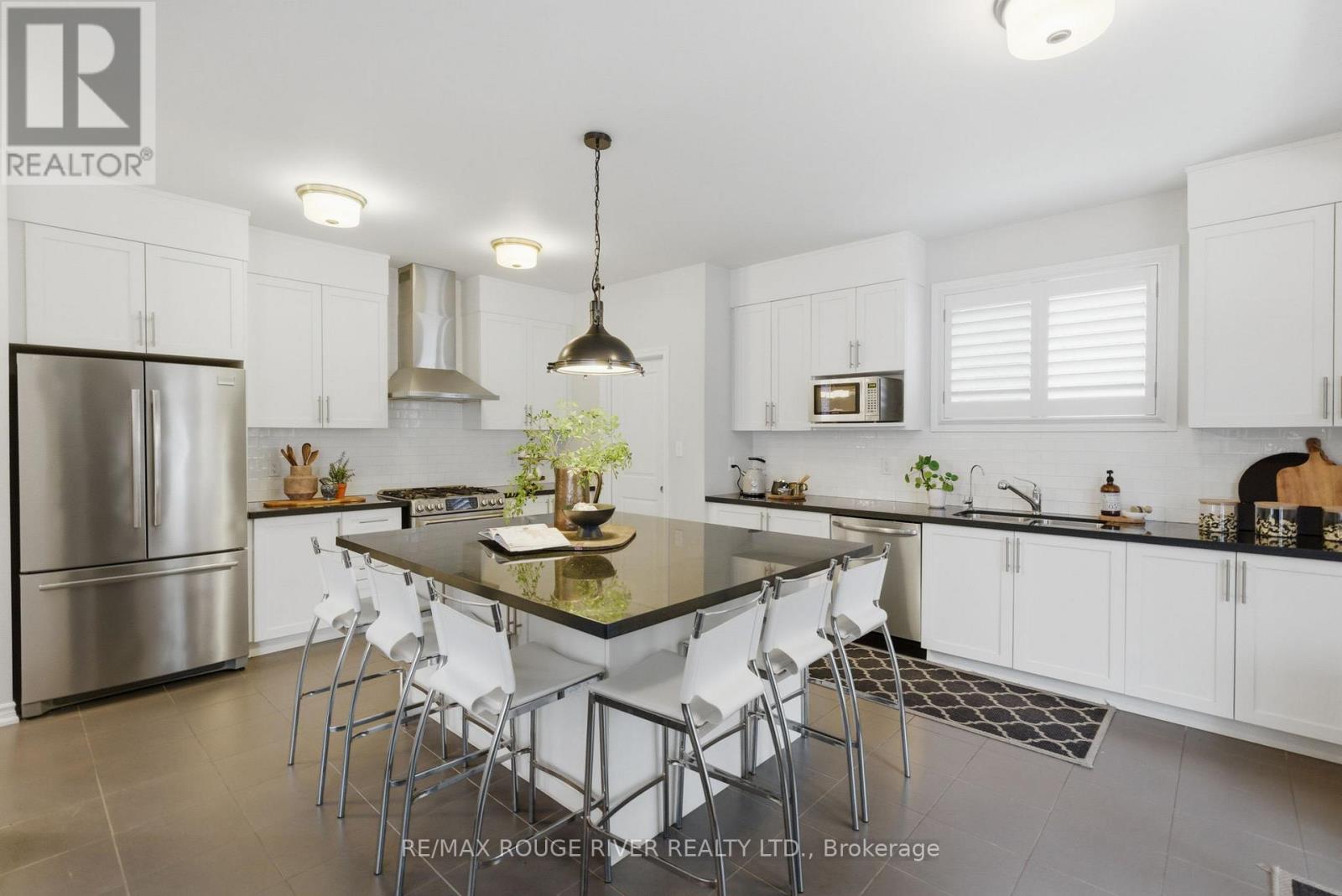 82 Burning Springs Place, Whitby, Ontario  L1M 0K1 - Photo 14 - E12930838