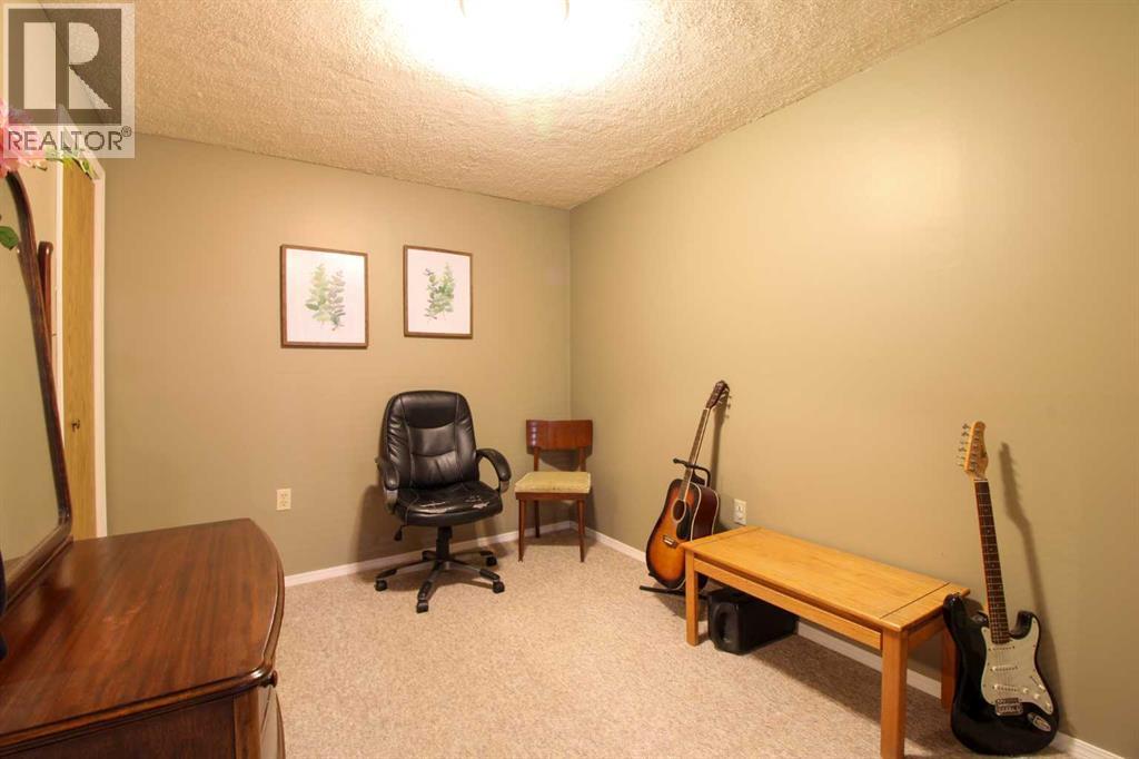 103 1 Street, Paradise Hill, Saskatchewan  S0M 2G0 - Photo 19 - A2296337