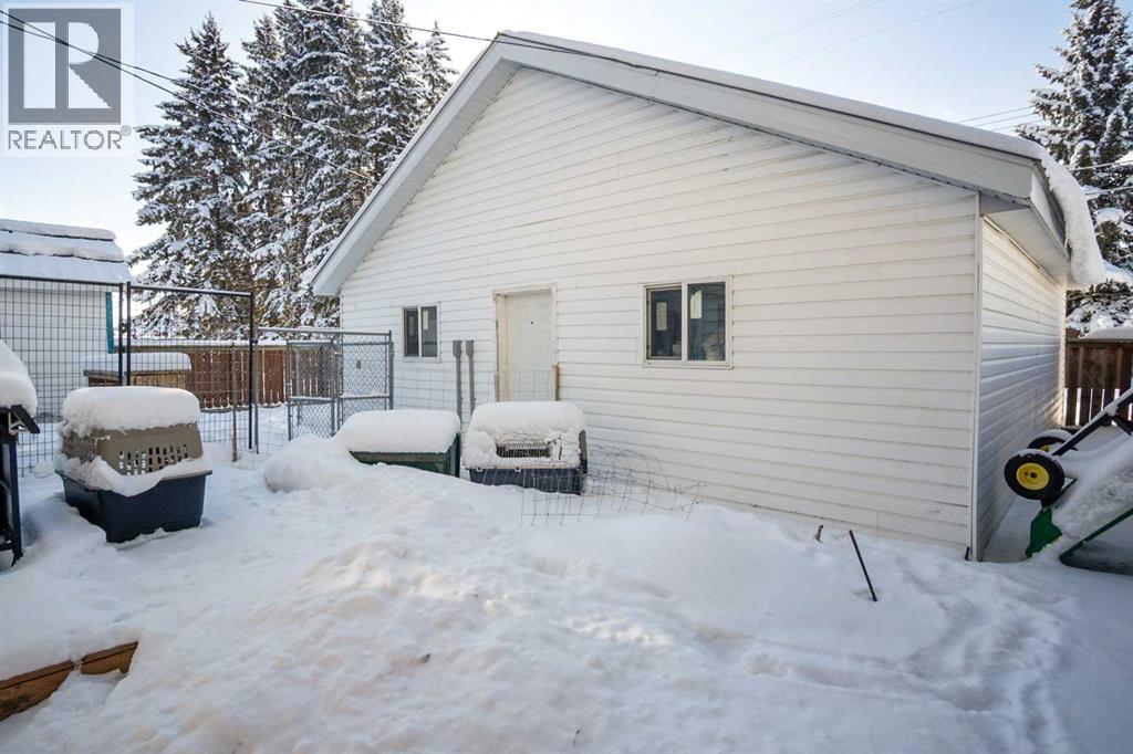 4915 52 Avenue, Eckville, Alberta  T0M 0X0 - Photo 23 - A2294141