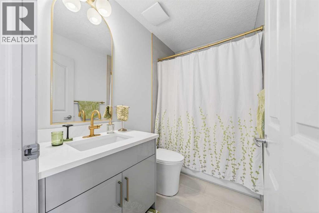 46 Discovery Ridge Road Sw, Calgary, Alberta  T3H 4R3 - Photo 39 - A2296598