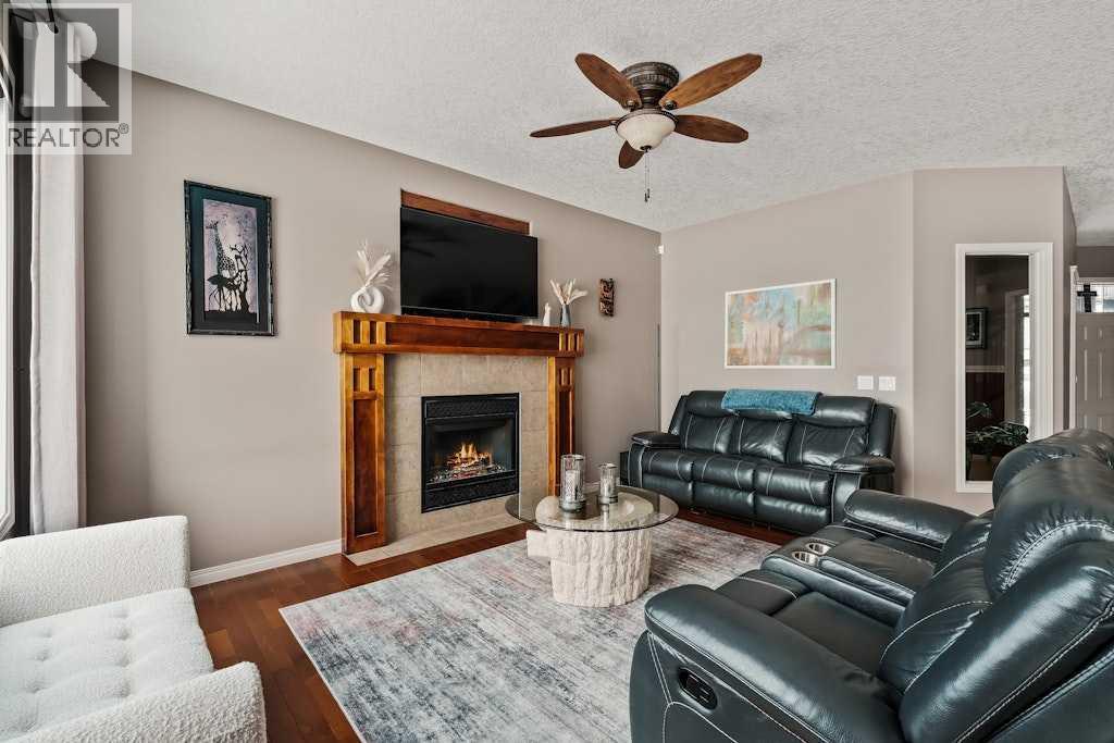 164 West Creek Landing, Chestermere, Alberta  T1X 1R8 - Photo 5 - A2296882