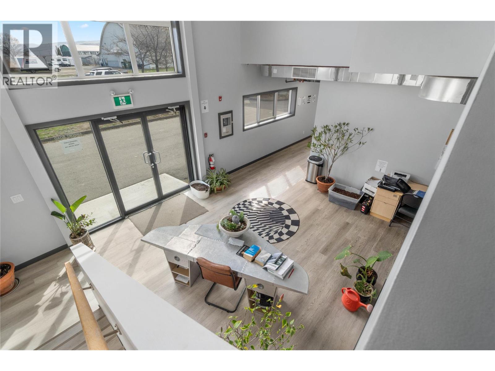 3073 Airport Road, Kamloops, British Columbia  V2B 7W9 - Photo 8 - 10380472