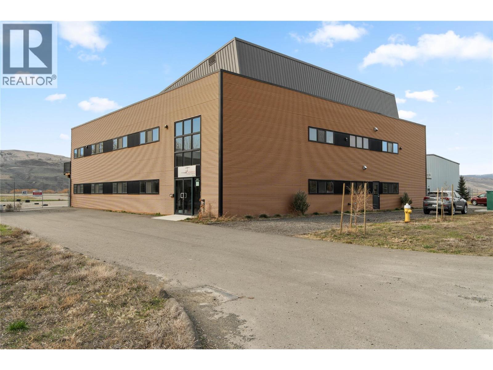 3073 Airport Road, Kamloops, British Columbia  V2B 7W9 - Photo 2 - 10380472