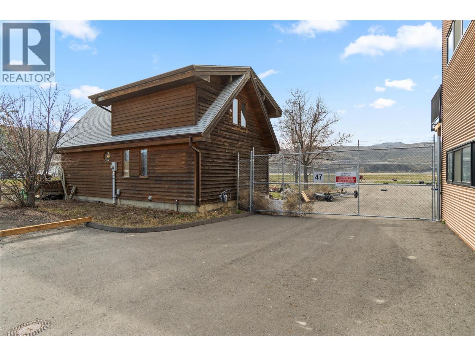 3073 Airport Road, Kamloops, British Columbia  V2B 7W9 - Photo 28 - 10380472