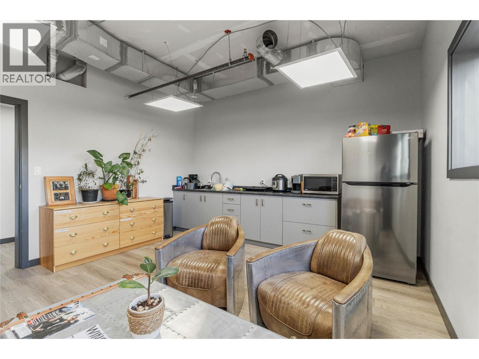 3073 Airport Road, Kamloops, British Columbia  V2B 7W9 - Photo 15 - 10380472