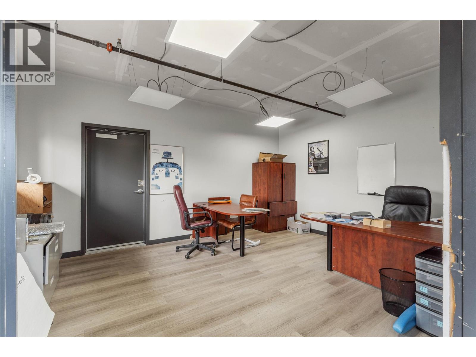 3073 Airport Road, Kamloops, British Columbia  V2B 7W9 - Photo 16 - 10380472