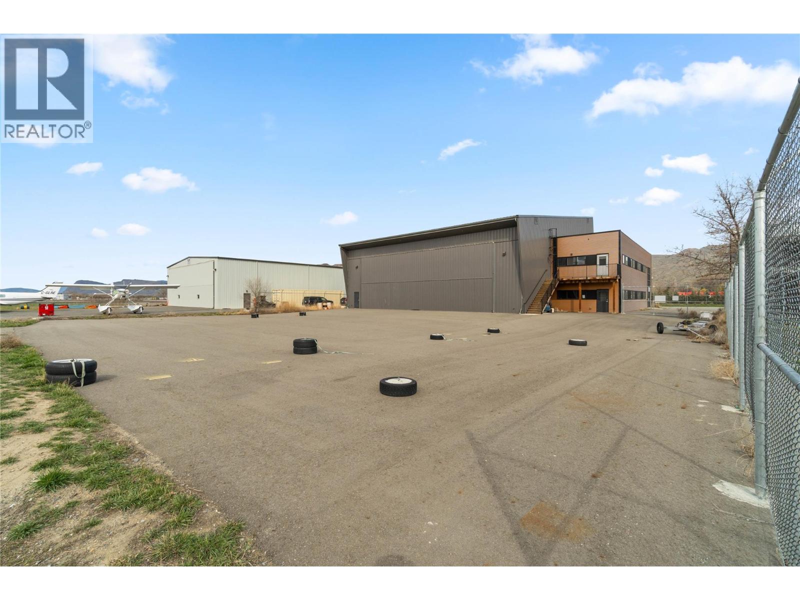 3073 Airport Road, Kamloops, British Columbia  V2B 7W9 - Photo 35 - 10380472