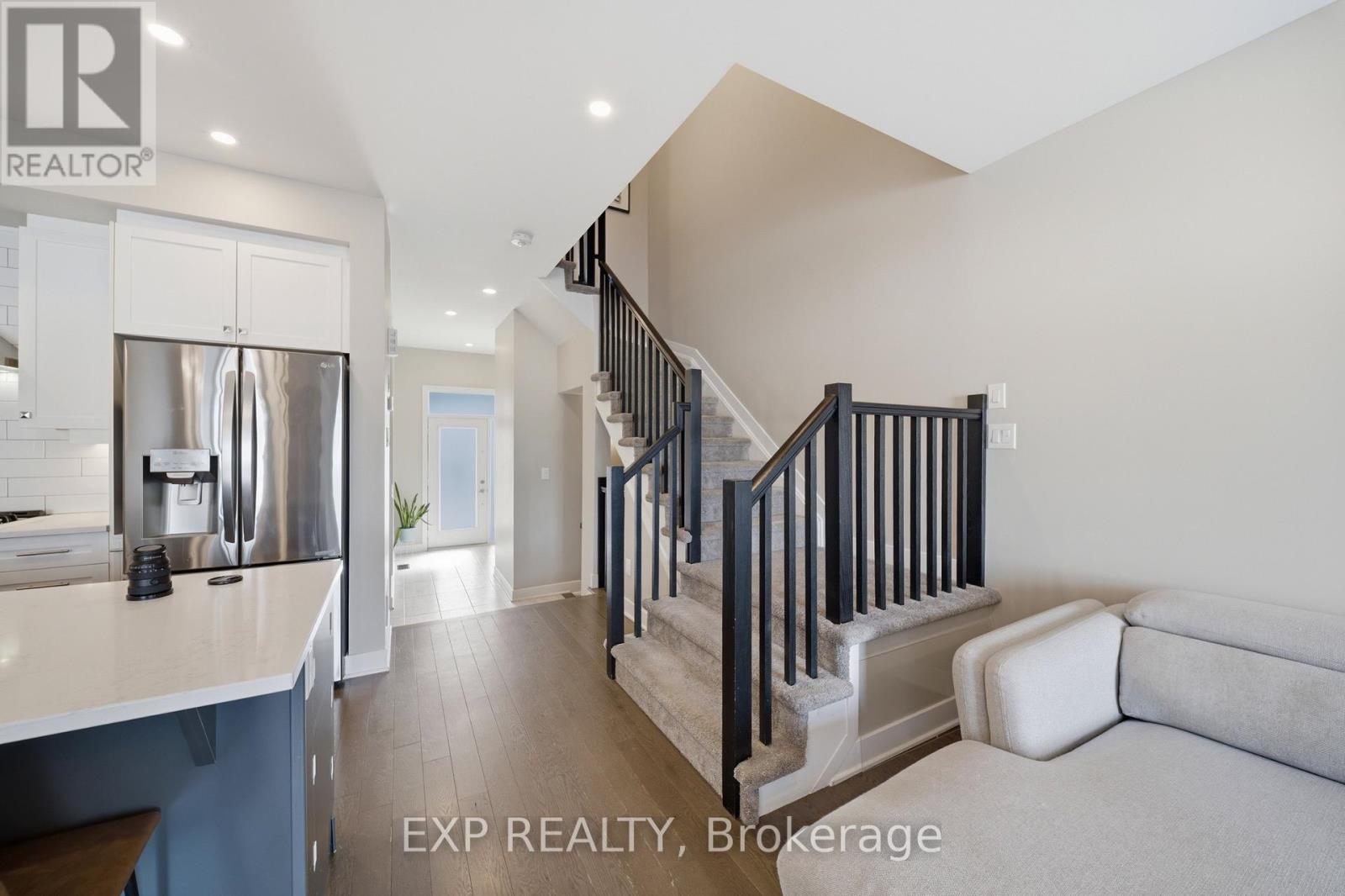 177 Longworth Avenue, Ottawa, Ontario  K1T 0T2 - Photo 11 - X12930824