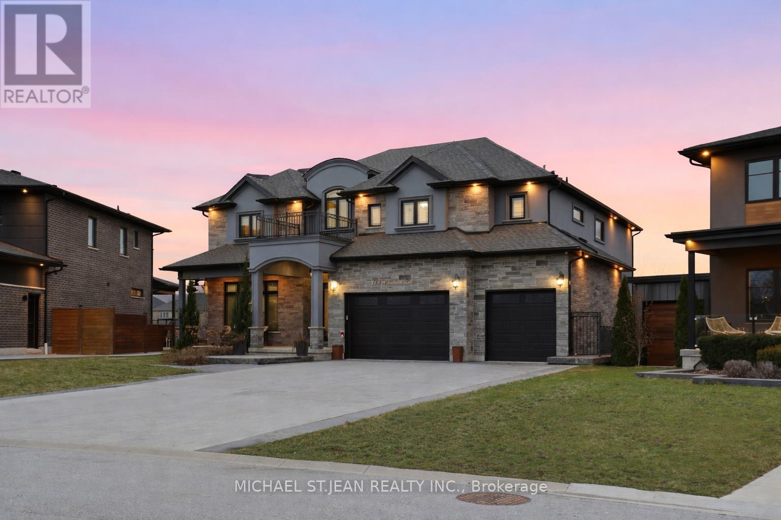 119 Willowbrook Drive, Welland, Ontario  L3C 0G2 - Photo 2 - X12930816