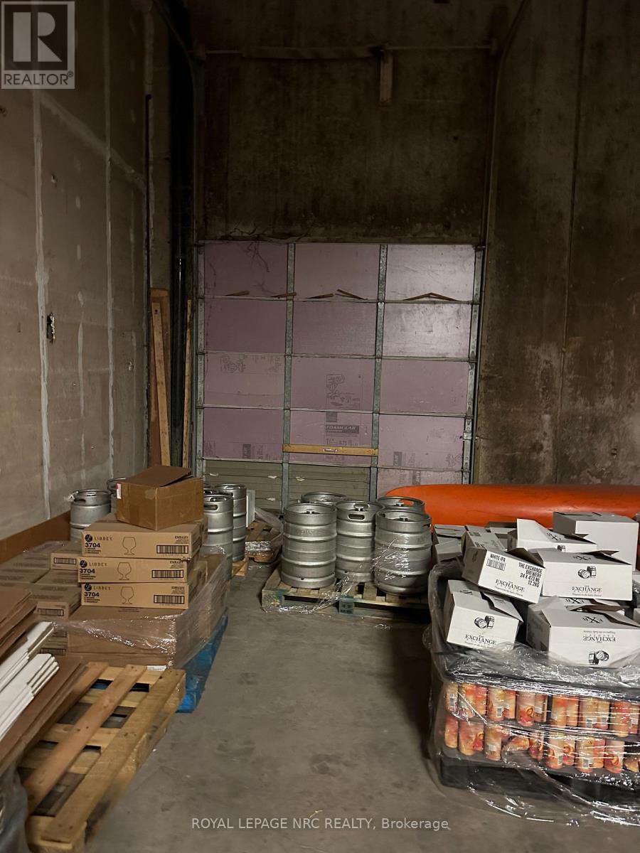 3 - 580 Read Road, St. Catharines (Port Weller), Ontario  L2R 7K6 - Photo 6 - X12930830