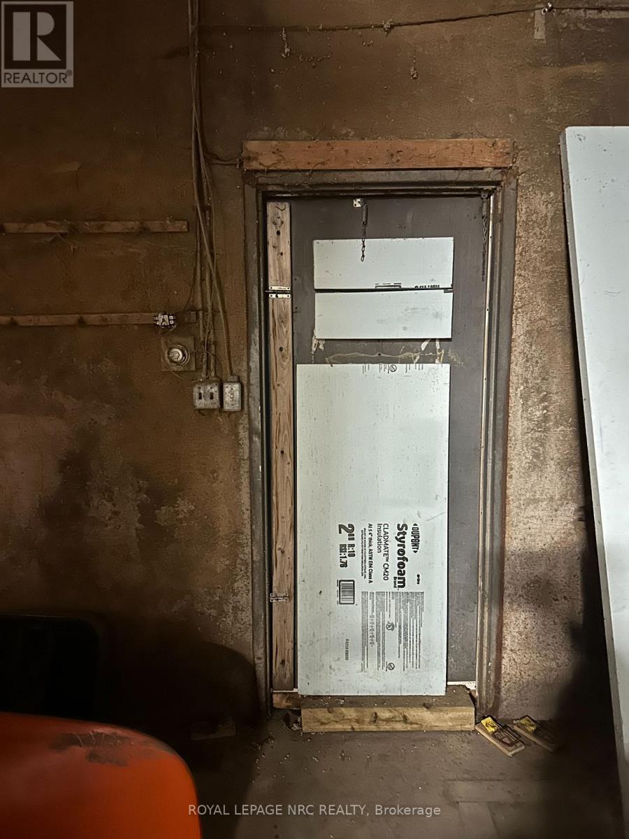 3 - 580 Read Road, St. Catharines (Port Weller), Ontario  L2R 7K6 - Photo 7 - X12930830