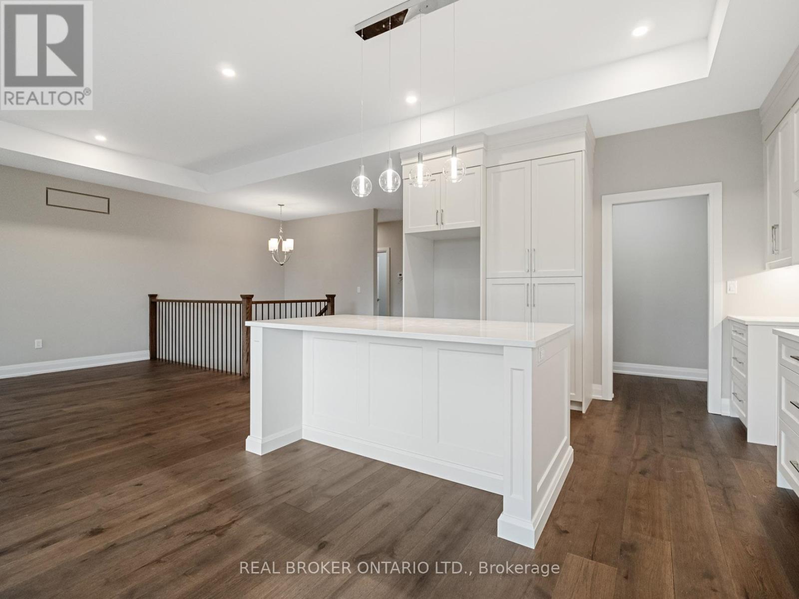 149 Willowbrook Drive, Welland (West Welland), Ontario L3C 0G2 - Photo 19 - X12930870