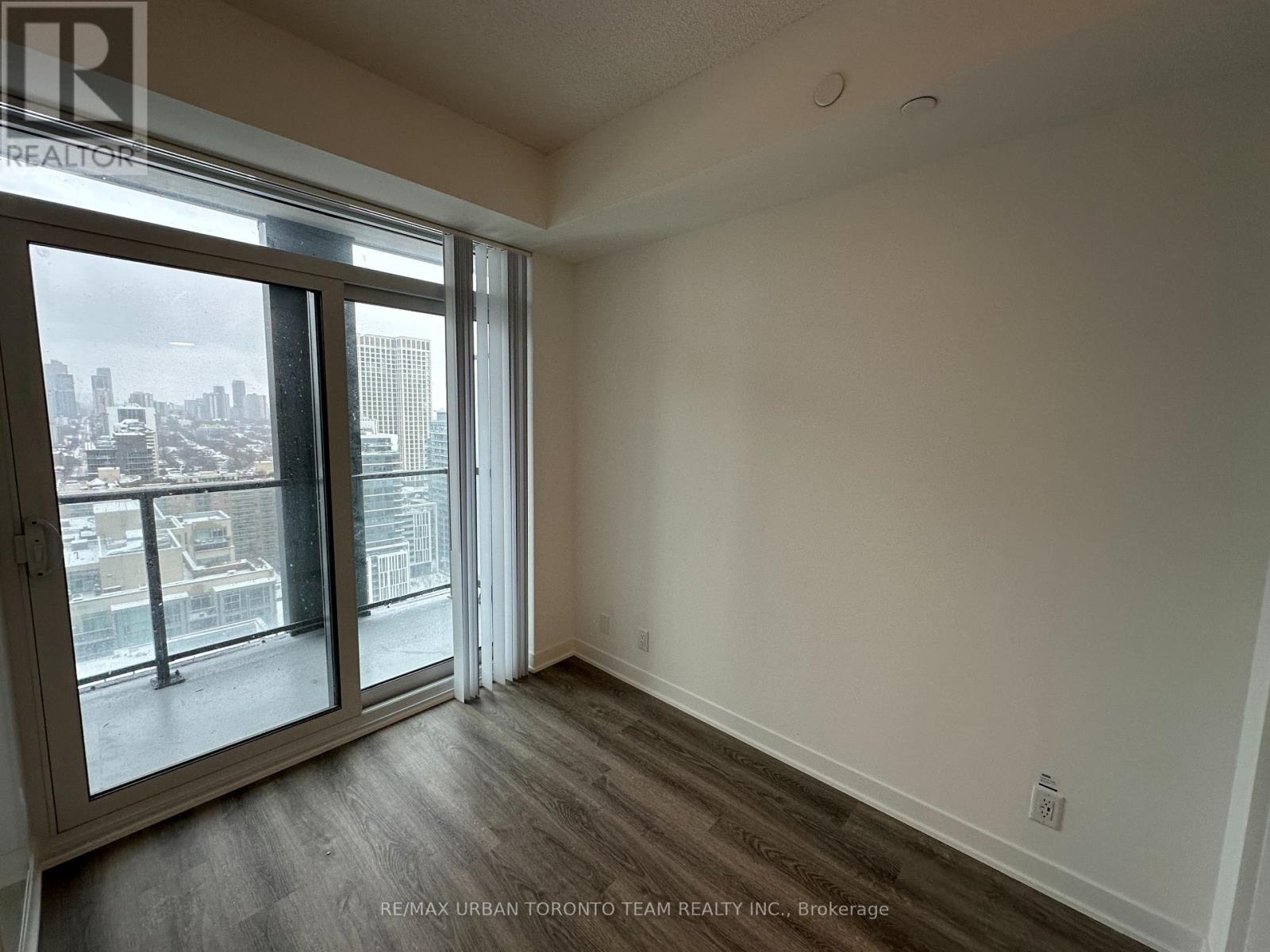 2715 - 180 Front Street E, Toronto, Ontario  M5A 0K9 - Photo 5 - C12930854