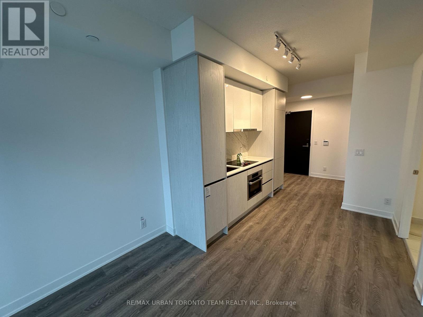 2715 - 180 Front Street E, Toronto, Ontario  M5A 0K9 - Photo 6 - C12930854