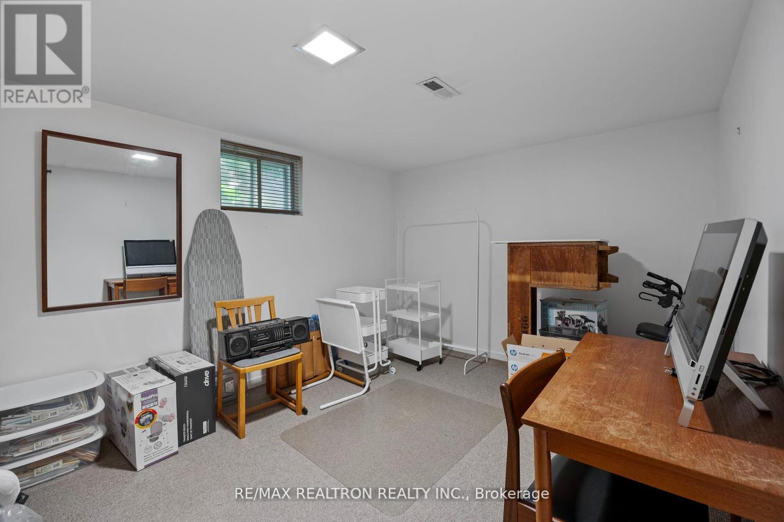 598 Coldstream Avenue, Toronto (Englemount-Lawrence), Ontario  M6B 2L2 - Photo 10 - C12930858