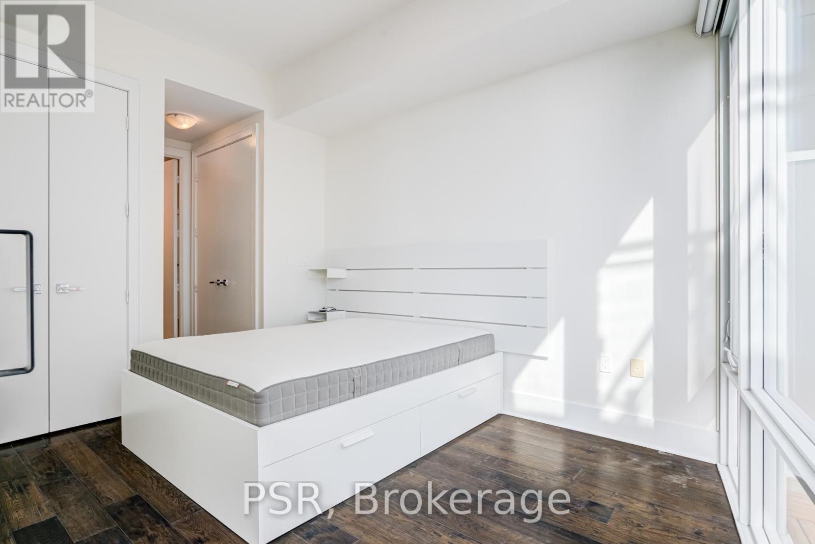 408 - 29 Queens Quay E, Toronto, Ontario  M5E 0A4 - Photo 12 - C12930876