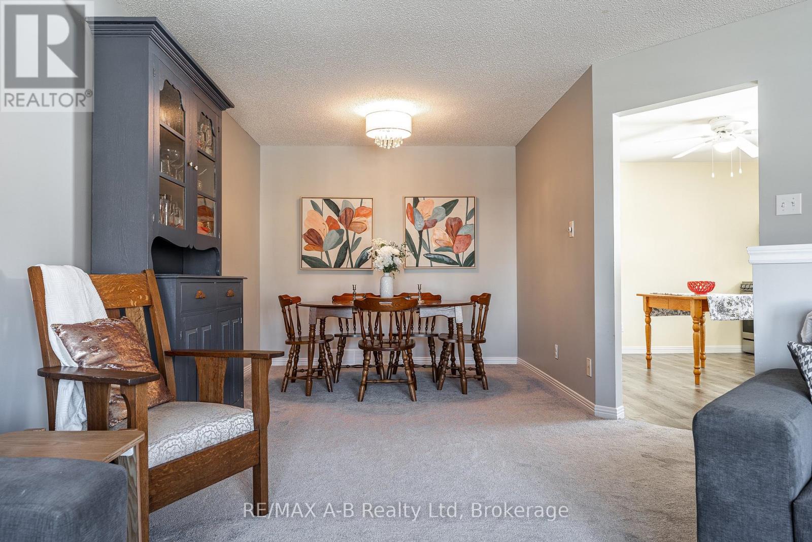 65 Falstaff Street, Stratford, Ontario  N5A 3T4 - Photo 10 - X12930844