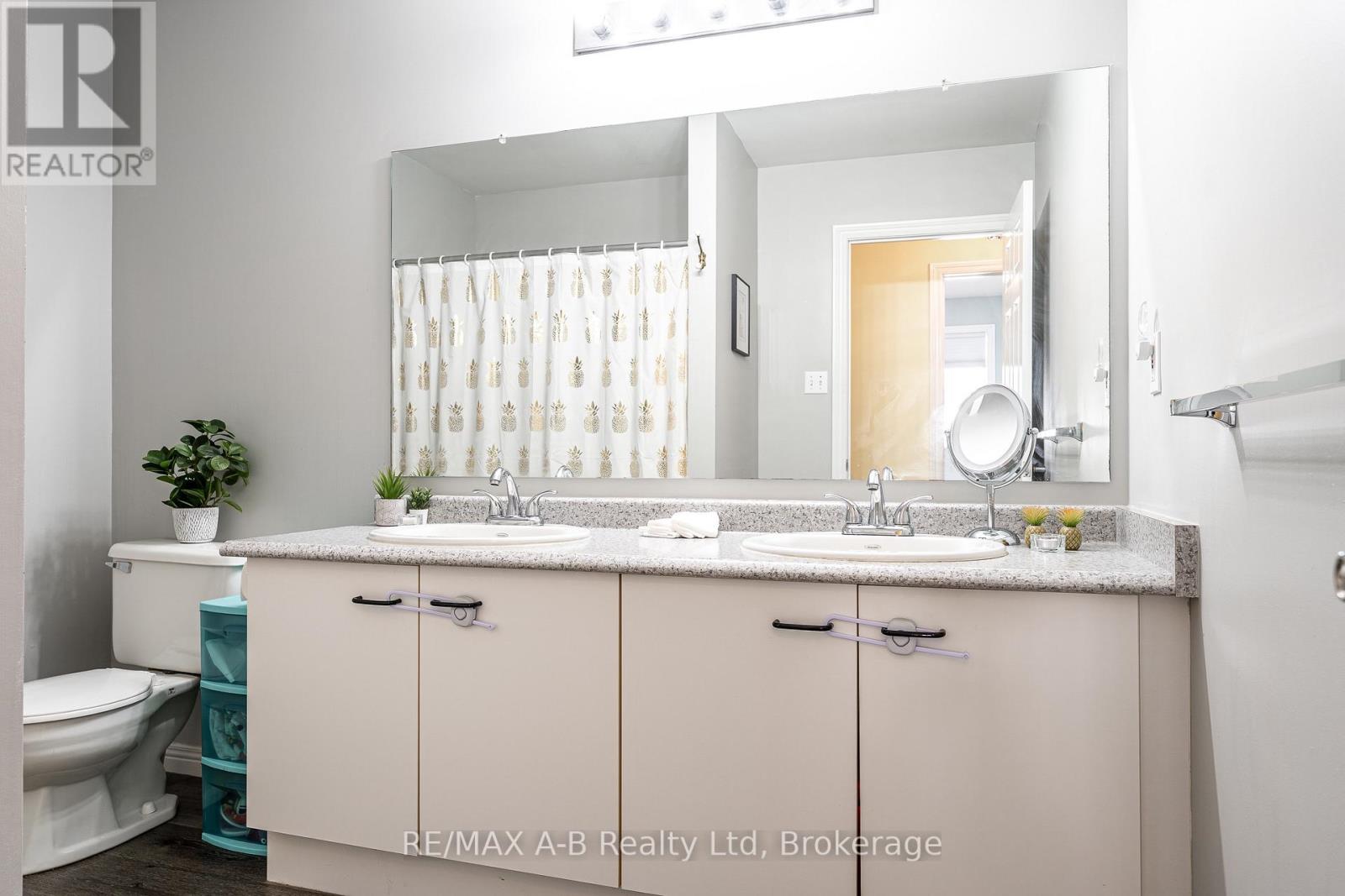 65 Falstaff Street, Stratford, Ontario  N5A 3T4 - Photo 19 - X12930844