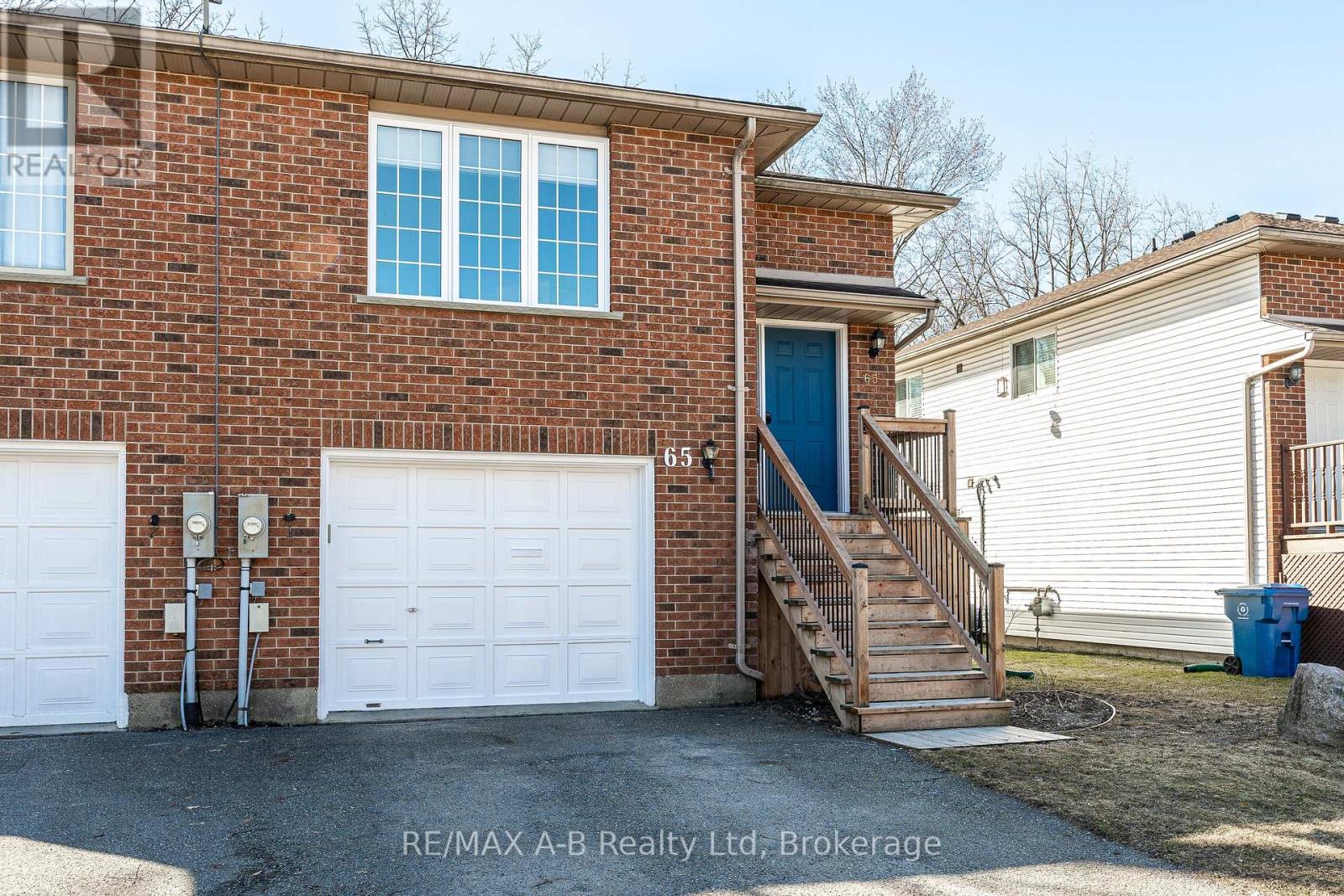 65 Falstaff Street, Stratford, Ontario  N5A 3T4 - Photo 3 - X12930844