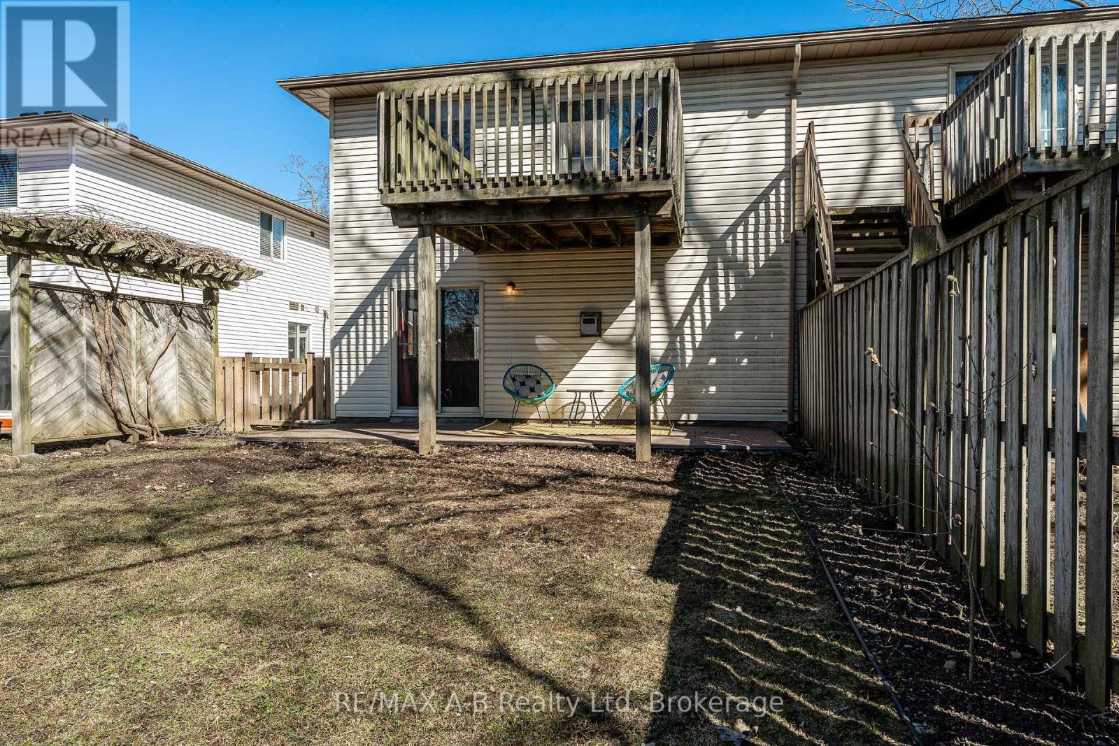 65 Falstaff Street, Stratford, Ontario  N5A 3T4 - Photo 40 - X12930844