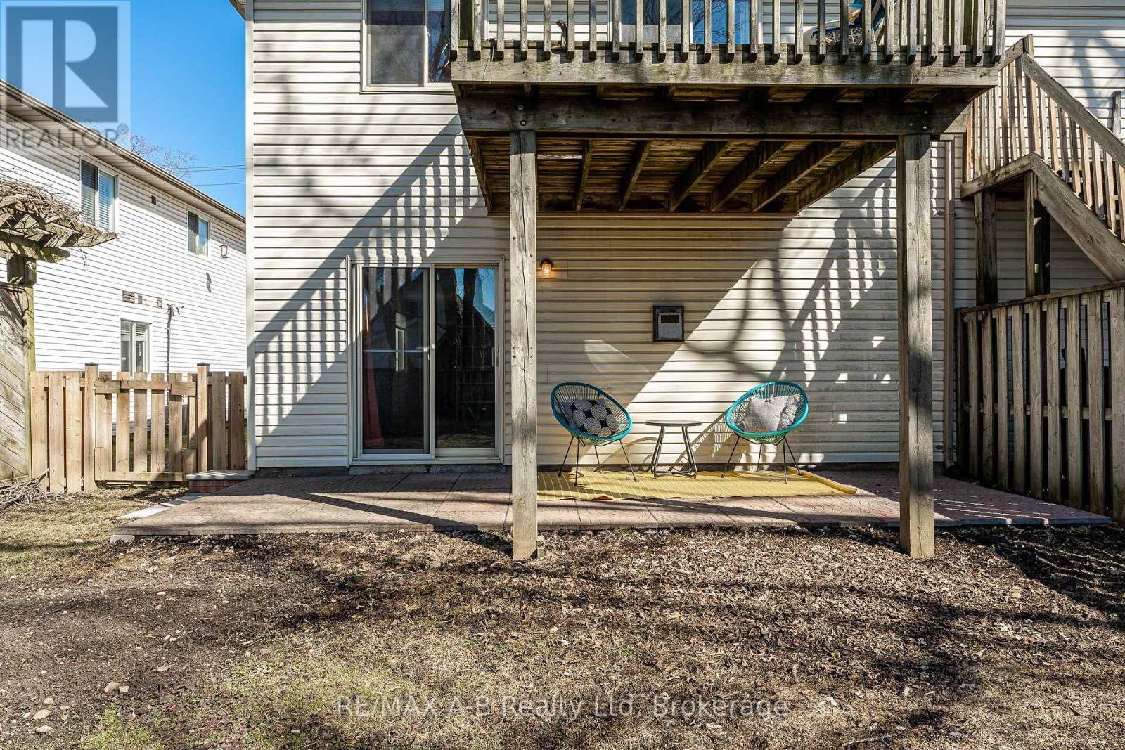 65 Falstaff Street, Stratford, Ontario  N5A 3T4 - Photo 41 - X12930844