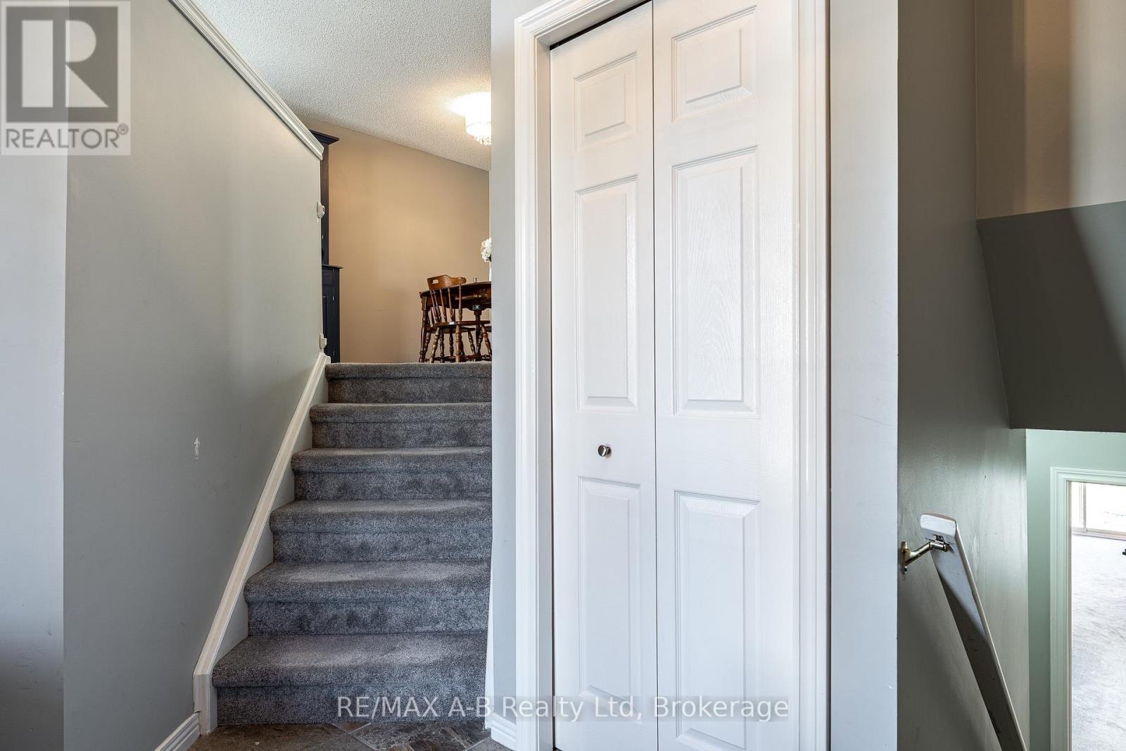 65 Falstaff Street, Stratford, Ontario  N5A 3T4 - Photo 6 - X12930844