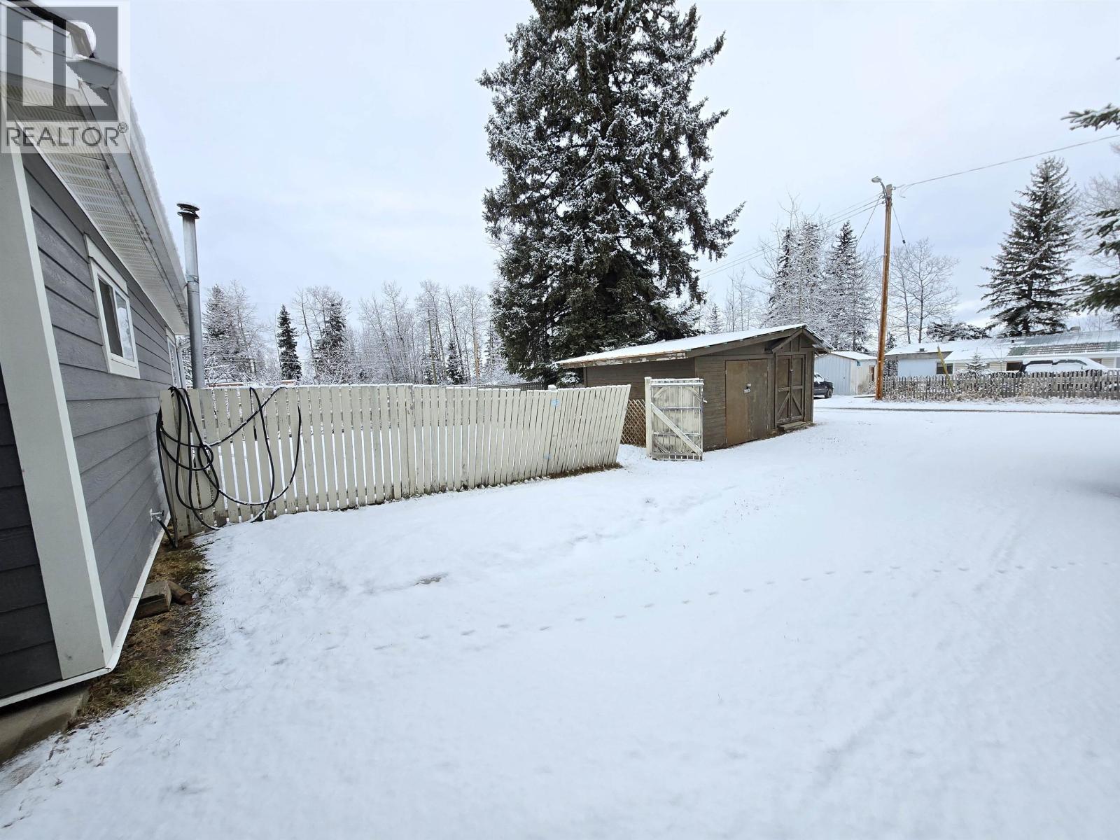 113 E 4th Street, Vanderhoof, British Columbia  V0J 3A0 - Photo 22 - R3104156