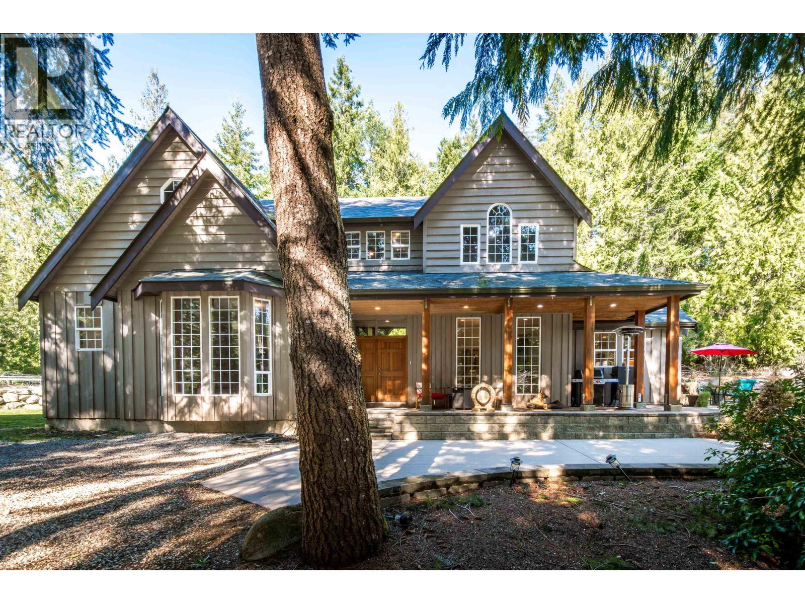 6979 SECHELT INLET ROAD, Sechelt, British Columbia