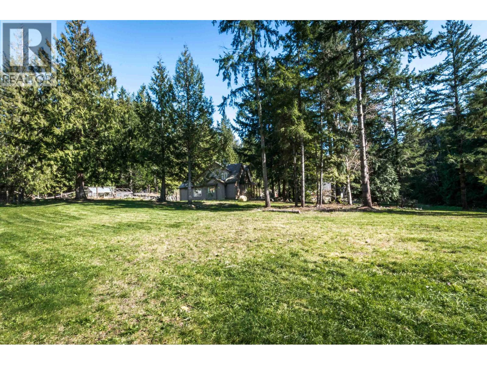 6979 Sechelt Inlet Road, Sechelt, British Columbia  V7Z 0P1 - Photo 37 - R3104410