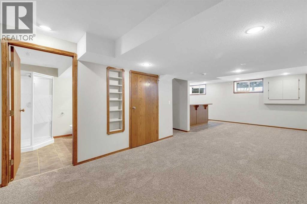 343 Addington Drive, Red Deer, Alberta  T4R 3H7 - Photo 21 - A2288421