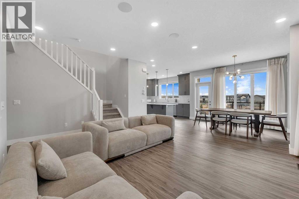 81 Carringvue Manor Nw, Calgary, Alberta  T3P 1L7 - Photo 6 - A2296085