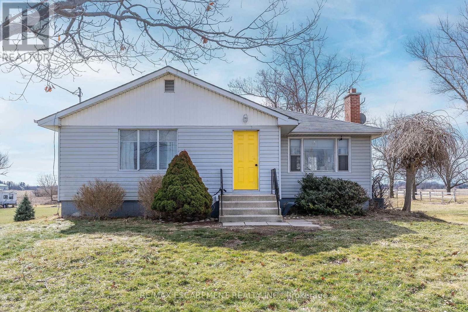 2448 WILSON STREET W, Hamilton, Ontario