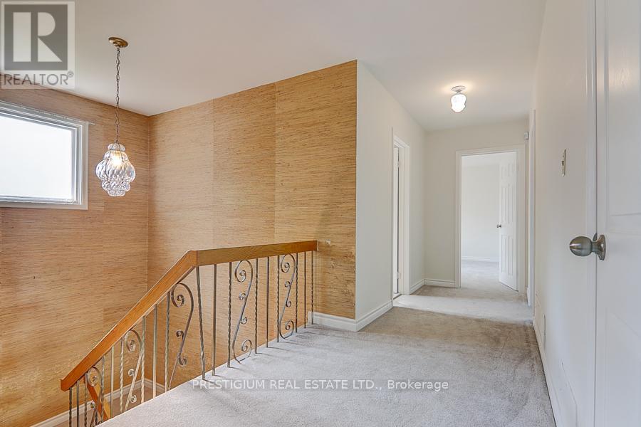 57 Laureleaf Road, Markham, Ontario  L3T 2X9 - Photo 20 - N12930892