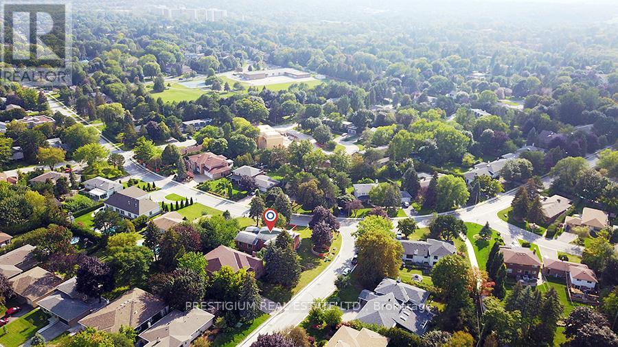 57 Laureleaf Road, Markham, Ontario  L3T 2X9 - Photo 30 - N12930892