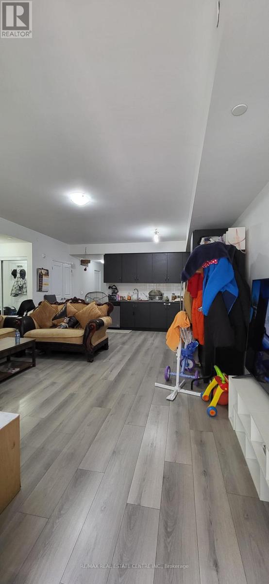 142 - 75 Attmar Drive, Brampton, Ontario  L6P 0Y6 - Photo 24 - W12930840