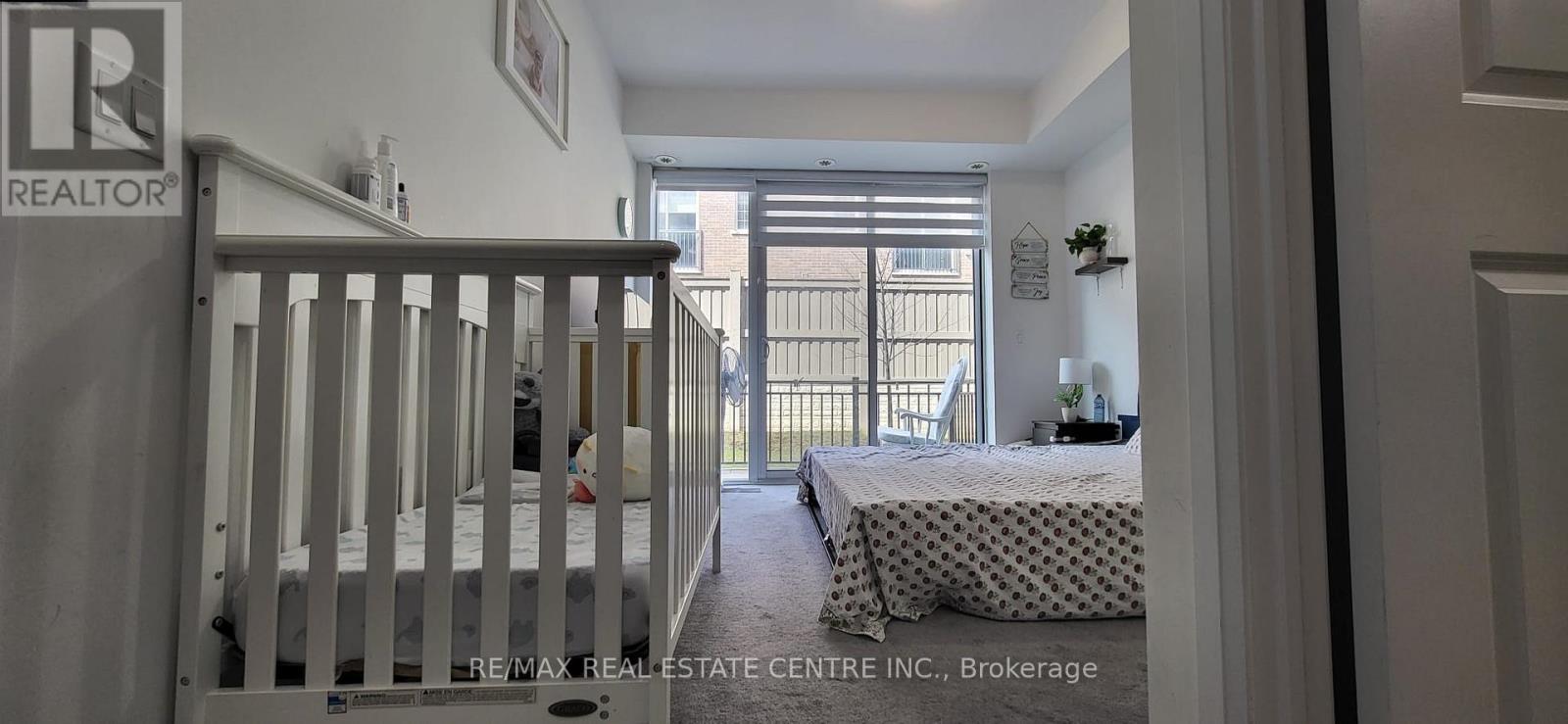 142 - 75 Attmar Drive, Brampton, Ontario  L6P 0Y6 - Photo 4 - W12930840