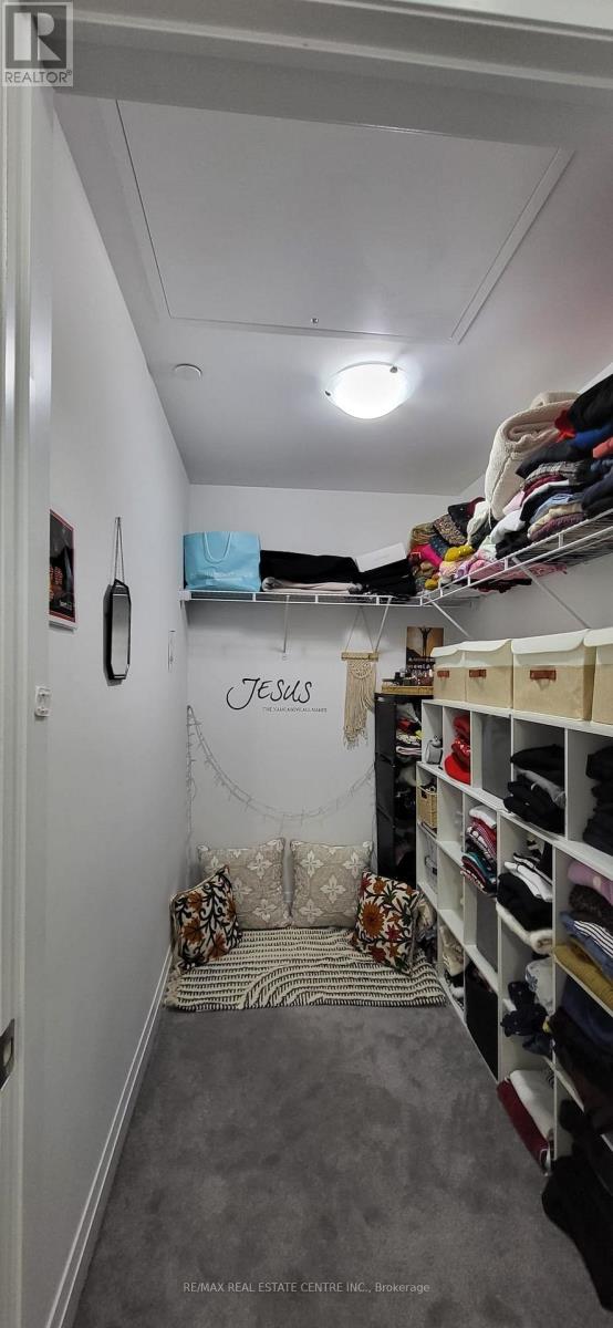 142 - 75 Attmar Drive, Brampton, Ontario  L6P 0Y6 - Photo 8 - W12930840