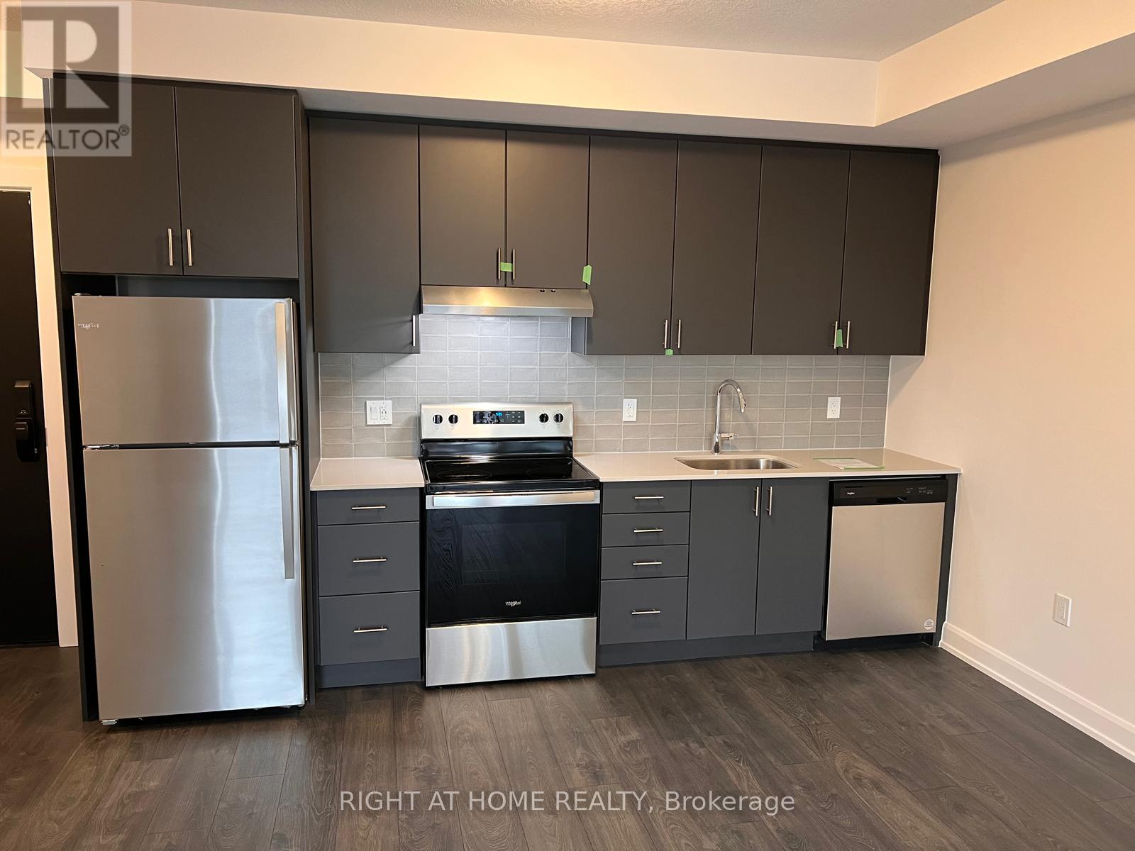 802 - 3200 William Coltson Avenue E, Oakville, Ontario  L6H 7W6 - Photo 2 - W12930848