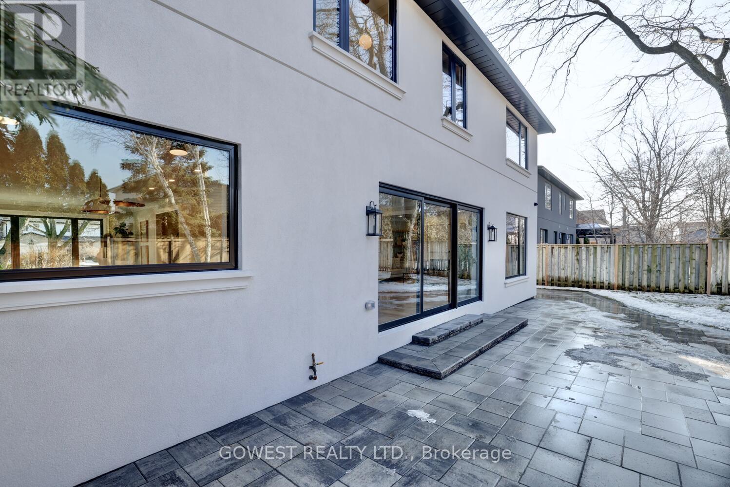 981 Valdese Drive, Mississauga, Ontario  L5C 2Z5 - Photo 50 - W12930866