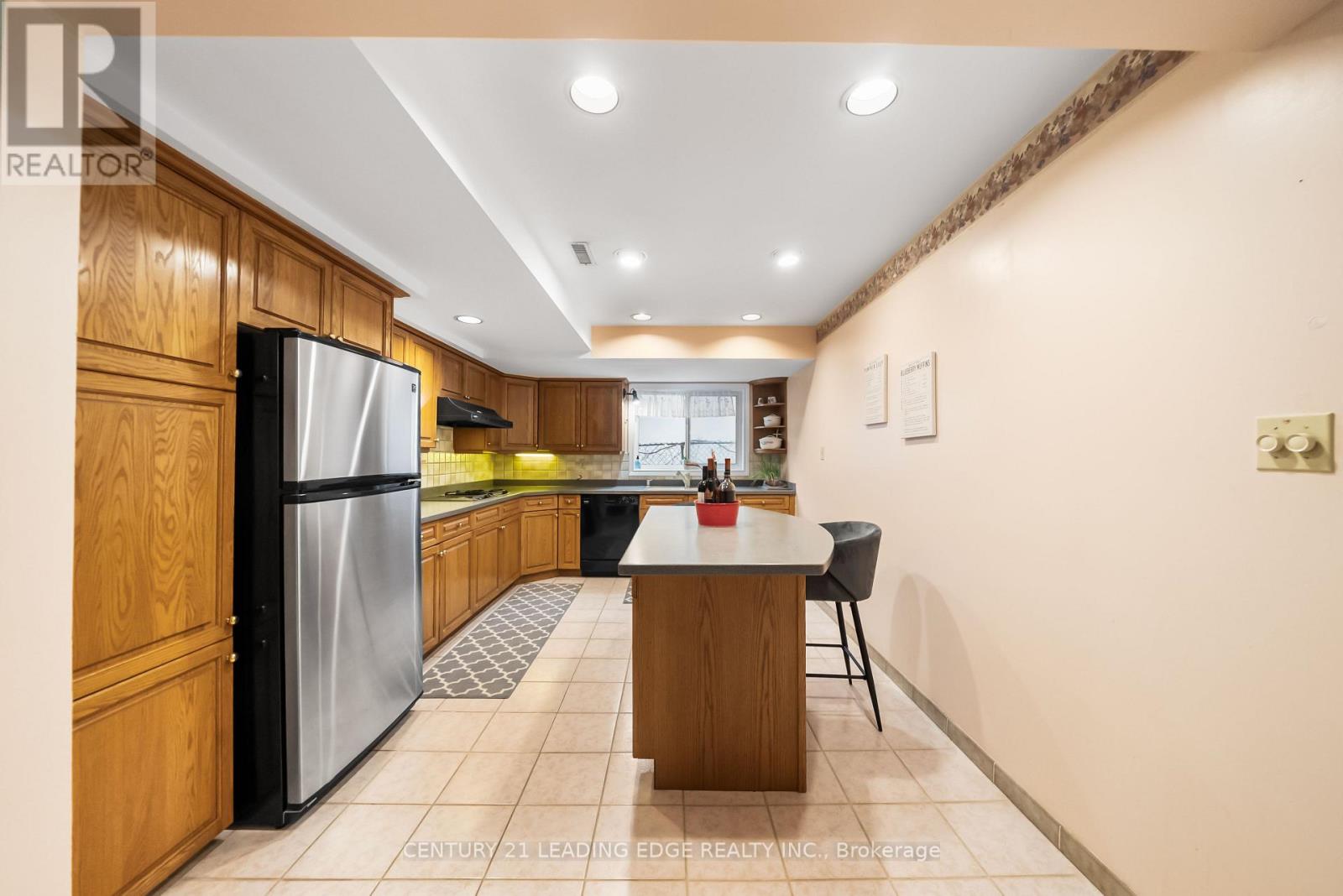 1050 Alexandra Avenue, Mississauga, Ontario  L5E 1Z8 - Photo 28 - W12930872