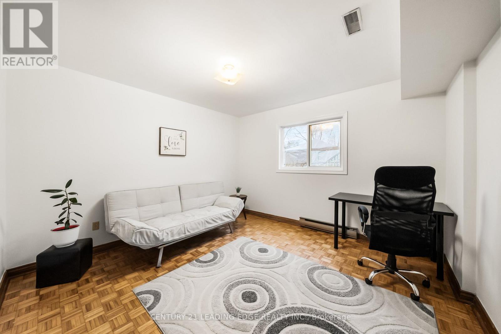 1050 Alexandra Avenue, Mississauga, Ontario  L5E 1Z8 - Photo 32 - W12930872