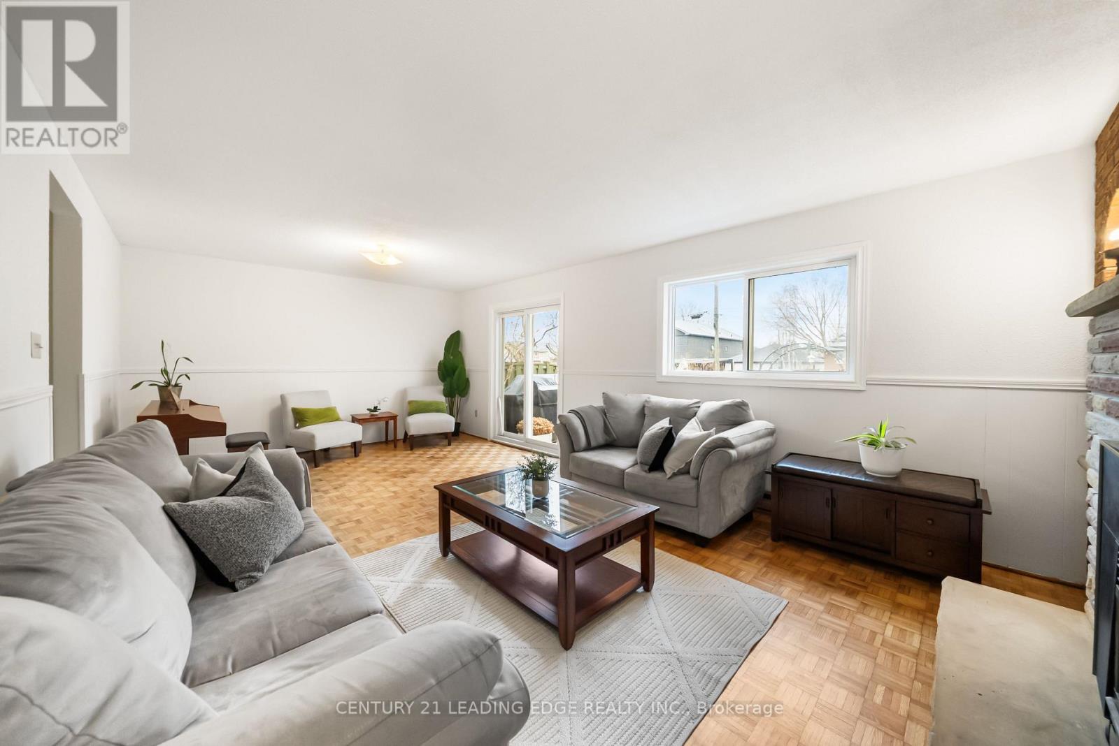 1050 Alexandra Avenue, Mississauga, Ontario  L5E 1Z8 - Photo 35 - W12930872