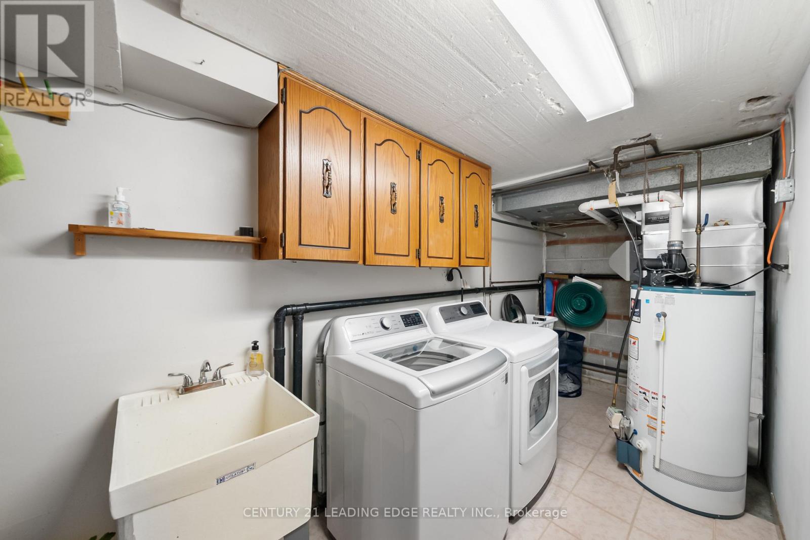 1050 Alexandra Avenue, Mississauga, Ontario  L5E 1Z8 - Photo 37 - W12930872