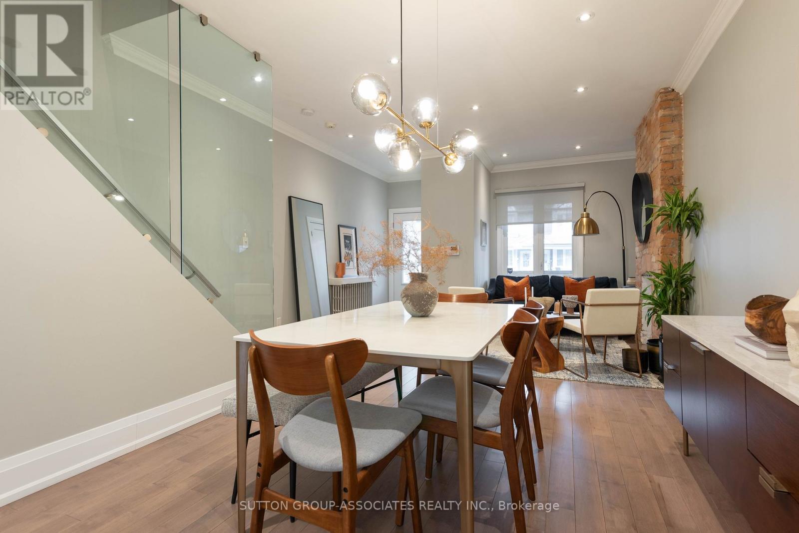 106 Uxbridge Avenue, Toronto, Ontario  M6N 2Y4 - Photo 13 - W12930884