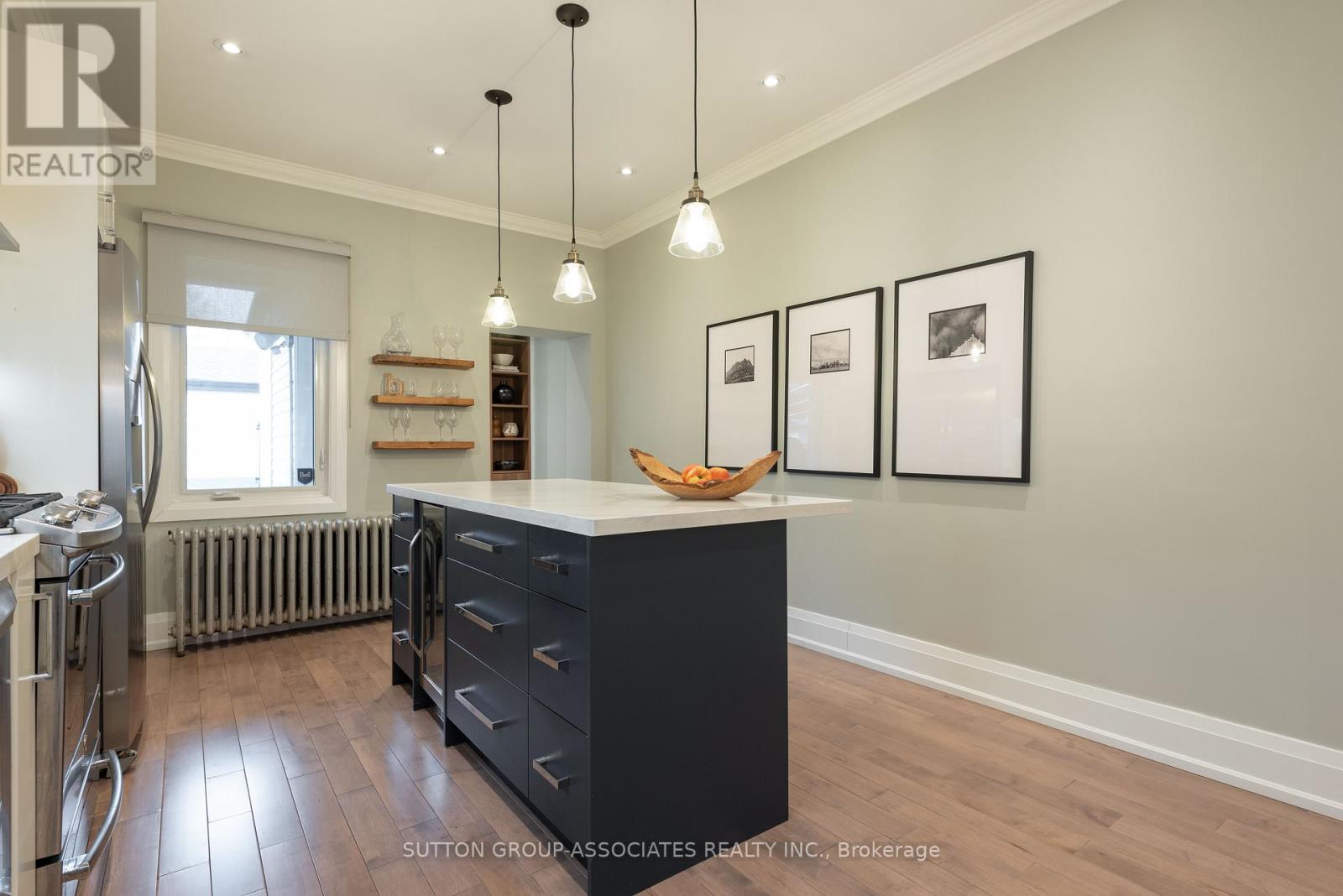 106 Uxbridge Avenue, Toronto, Ontario  M6N 2Y4 - Photo 14 - W12930884